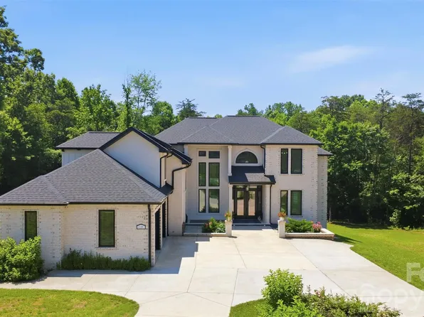 1164 Harper Lee Dr, Newton, NC 28658