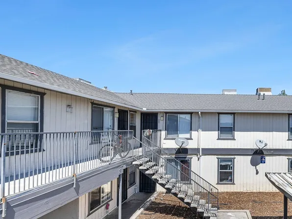 1911 E Saginaw Way #202, Fresno, CA 93726