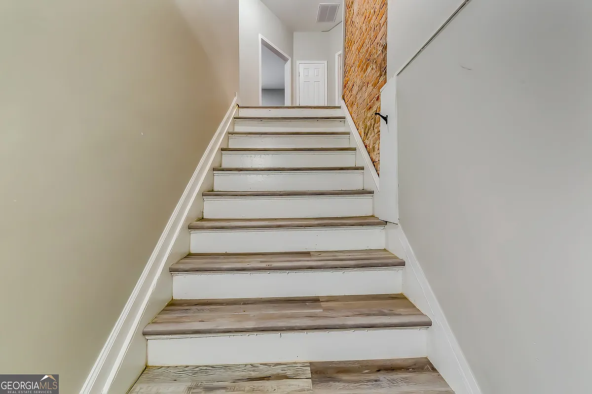 Building Photo - 1126 Briarcliff Pl NE #3
