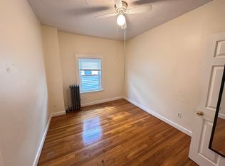 142 Pearl St #1R, Somerville, MA 02145
