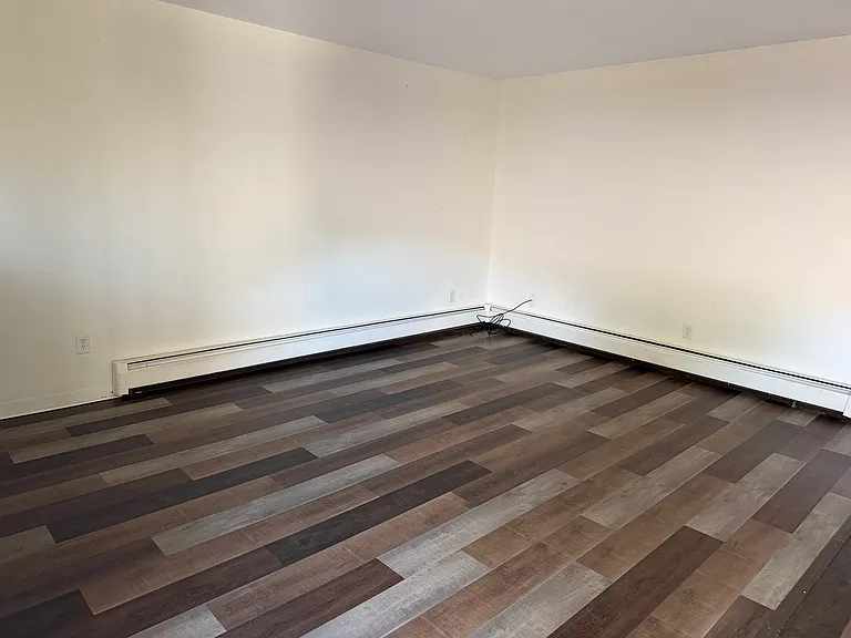620 Walter St #613 — Photo 8
