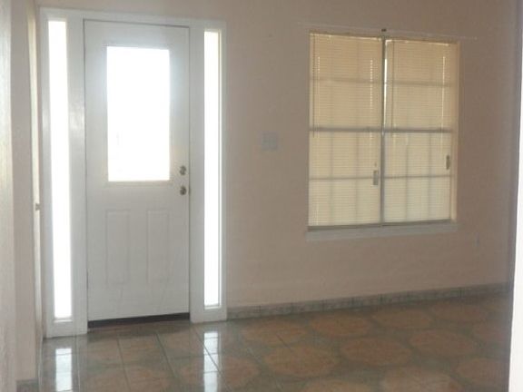 4th image of 5202 McAllen Ln