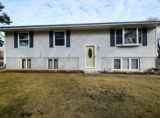 356 2nd St N, Central City, IA 52214