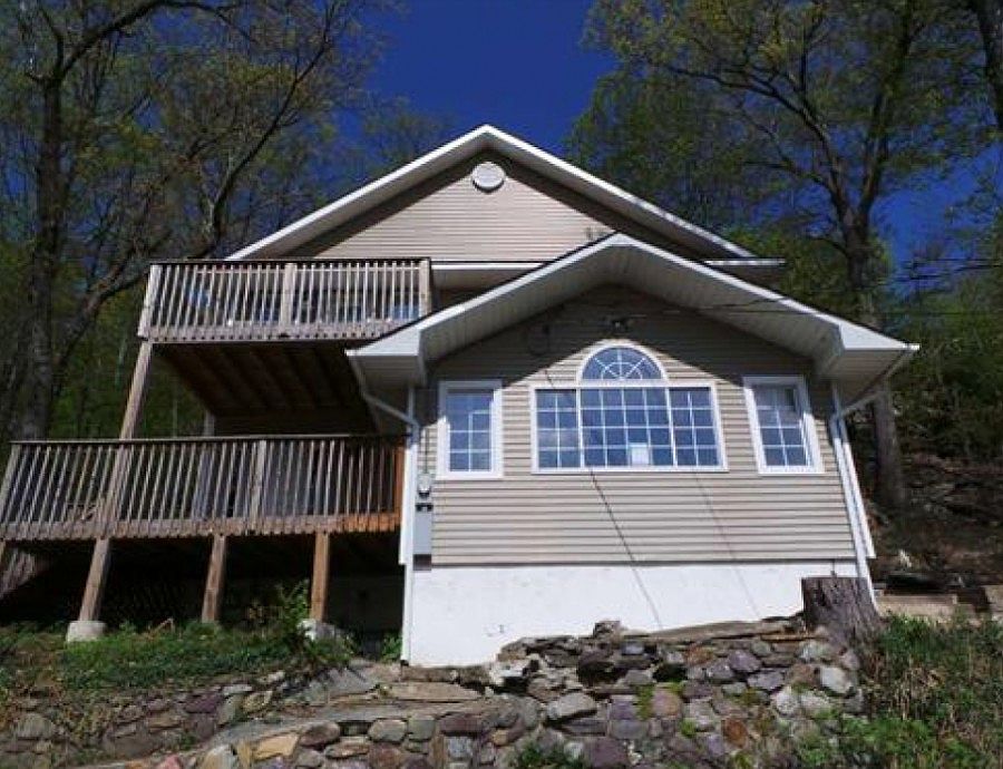 1st image of 225 Brook Trl