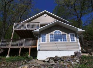 225 Brook Trl, Greenwood Lake, NY 10925