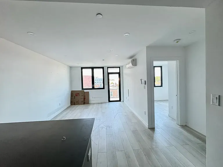 5615 Van Cleef St #3B — Photo 3