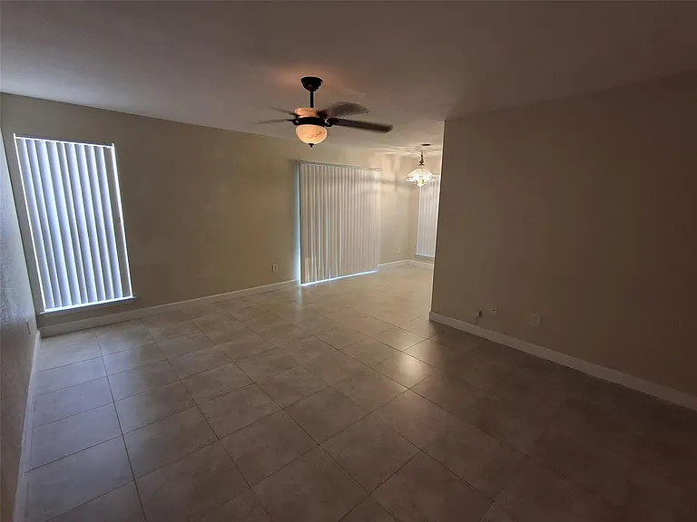 899 Riverside Dr #613 — Photo 24
