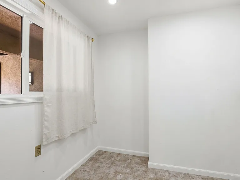 10200 Parrish View Dr — Photo 14