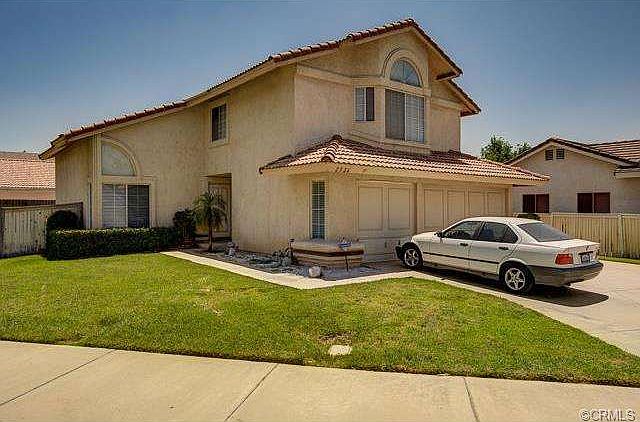 1st image of 2526 Shady Glen Ln