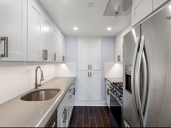 3rd image of 25 Lexington Ave #301