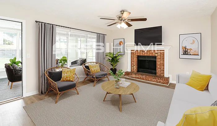 3776 Riverside Pkwy — Photo 3