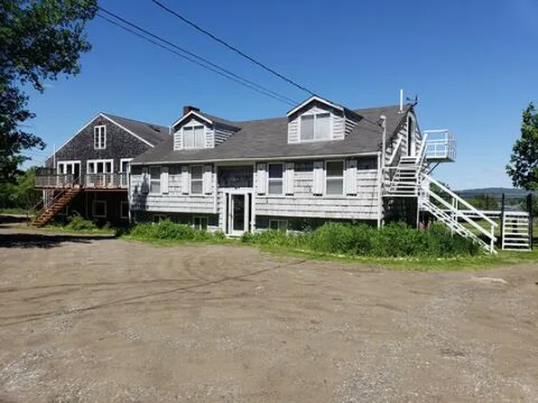 128 N Shore Dr, Owls Head, ME 04854