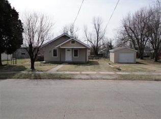 1420 W Tampa St, Springfield, MO 65802