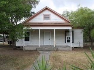 711 E Kenedy Ave, Kingsville, TX 78363