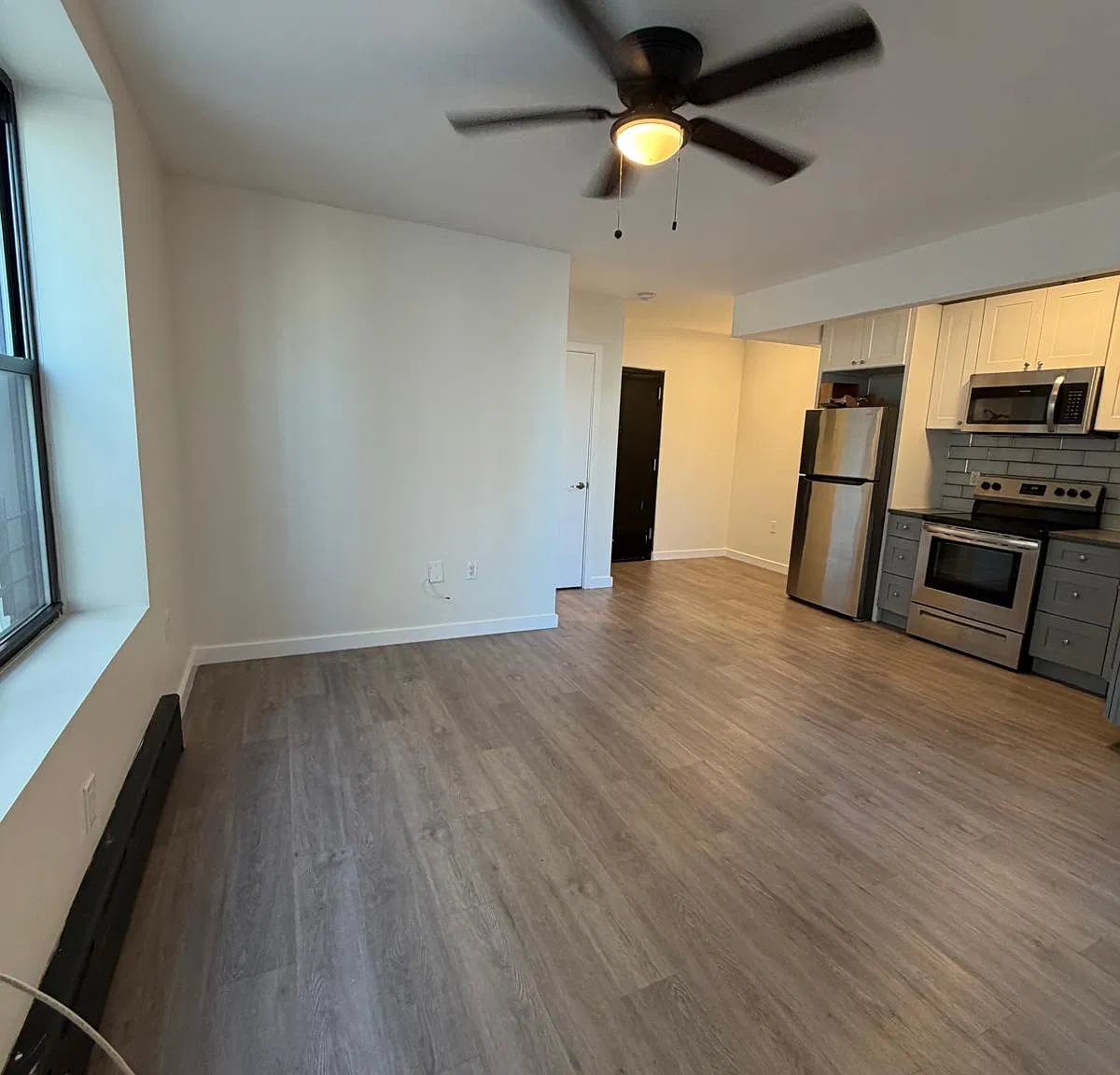 2836 West 36th Street — Photo 2