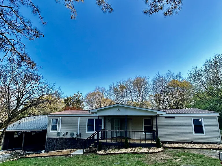 174 Dunsmore Dr — Photo 2