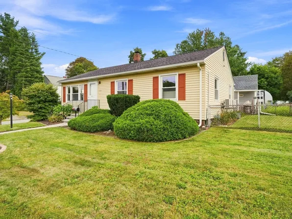 162 Clark St, Worcester, MA 01606