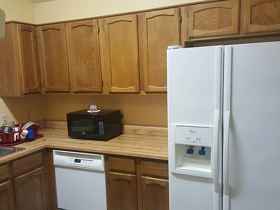 2nd image of 1052 Parkhill Ave