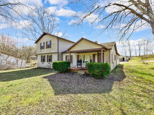 9437 State Route 136 W, Calhoun, KY 42327