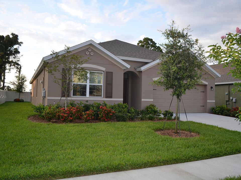 1st image of 920 Forest Trace Cir