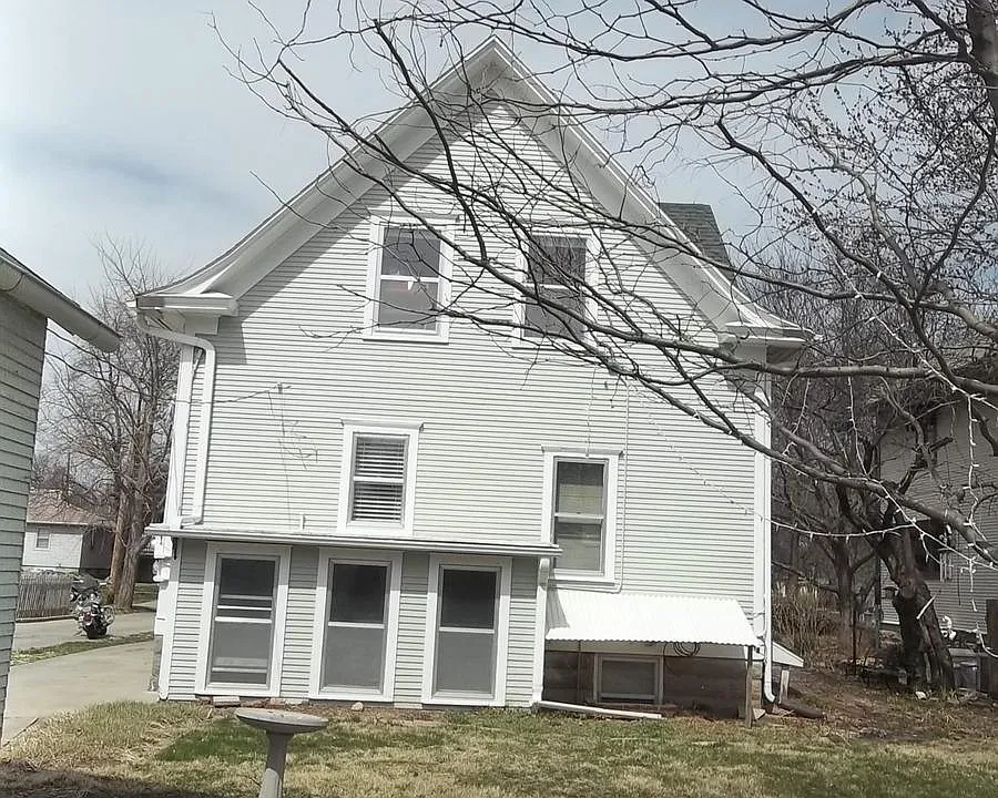 Building Photo 3