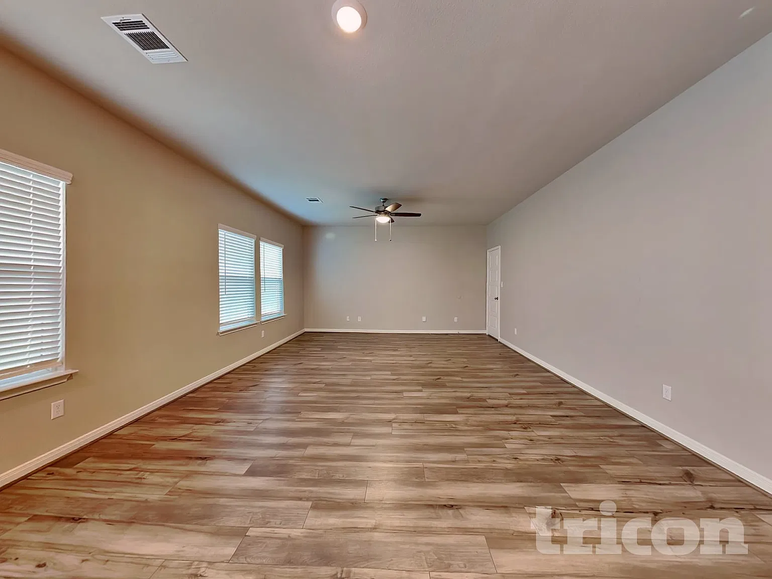 13690 Paxton Boulevard St. Hedwig TX — Photo 3