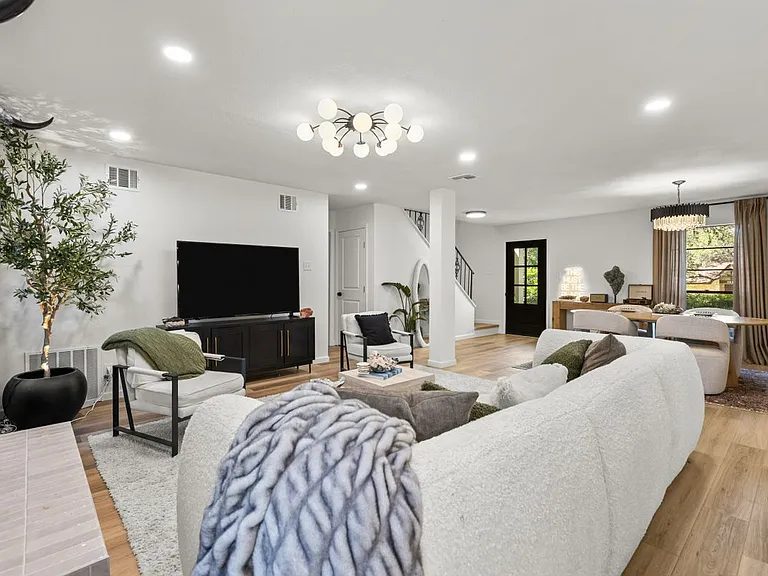 2822 Low Oak St — Photo 16