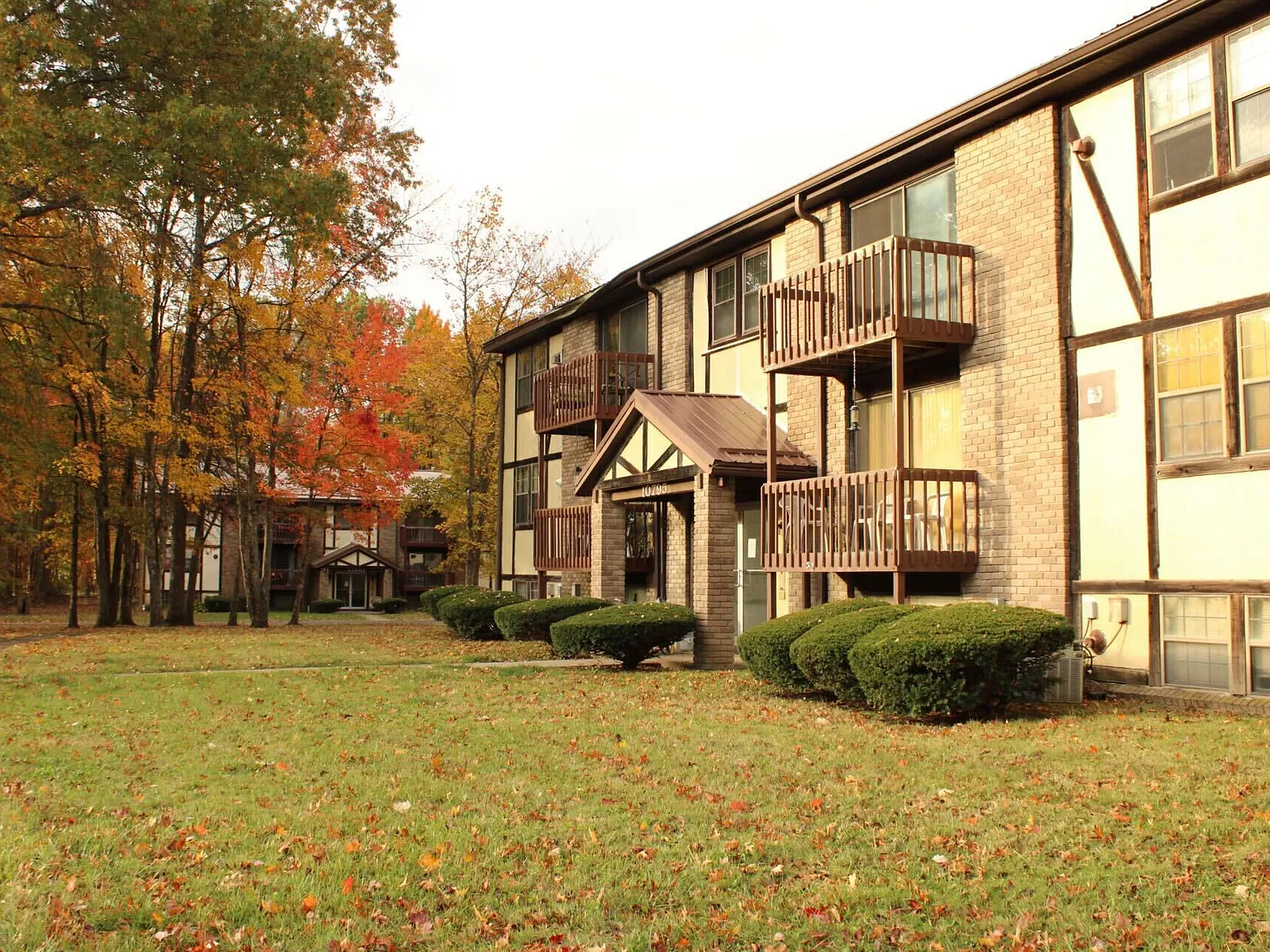 Brookside Commons — Photo 3