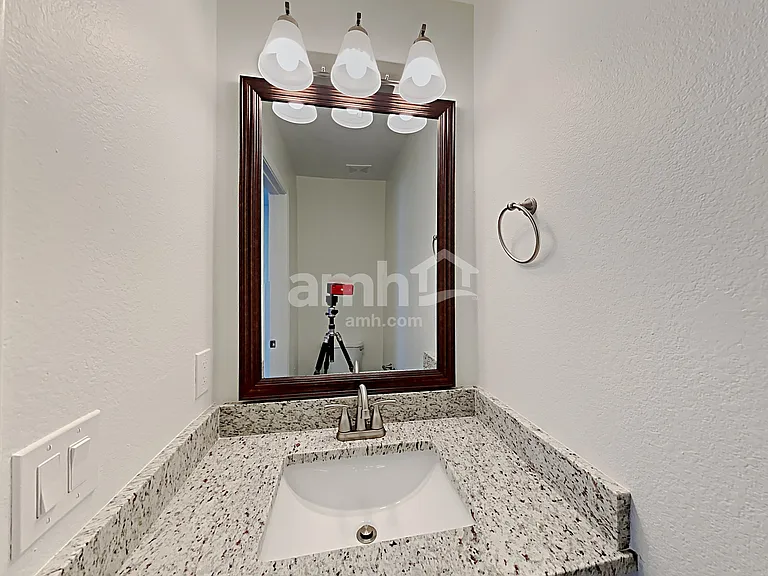 16853 W Fillmore St — Photo 9