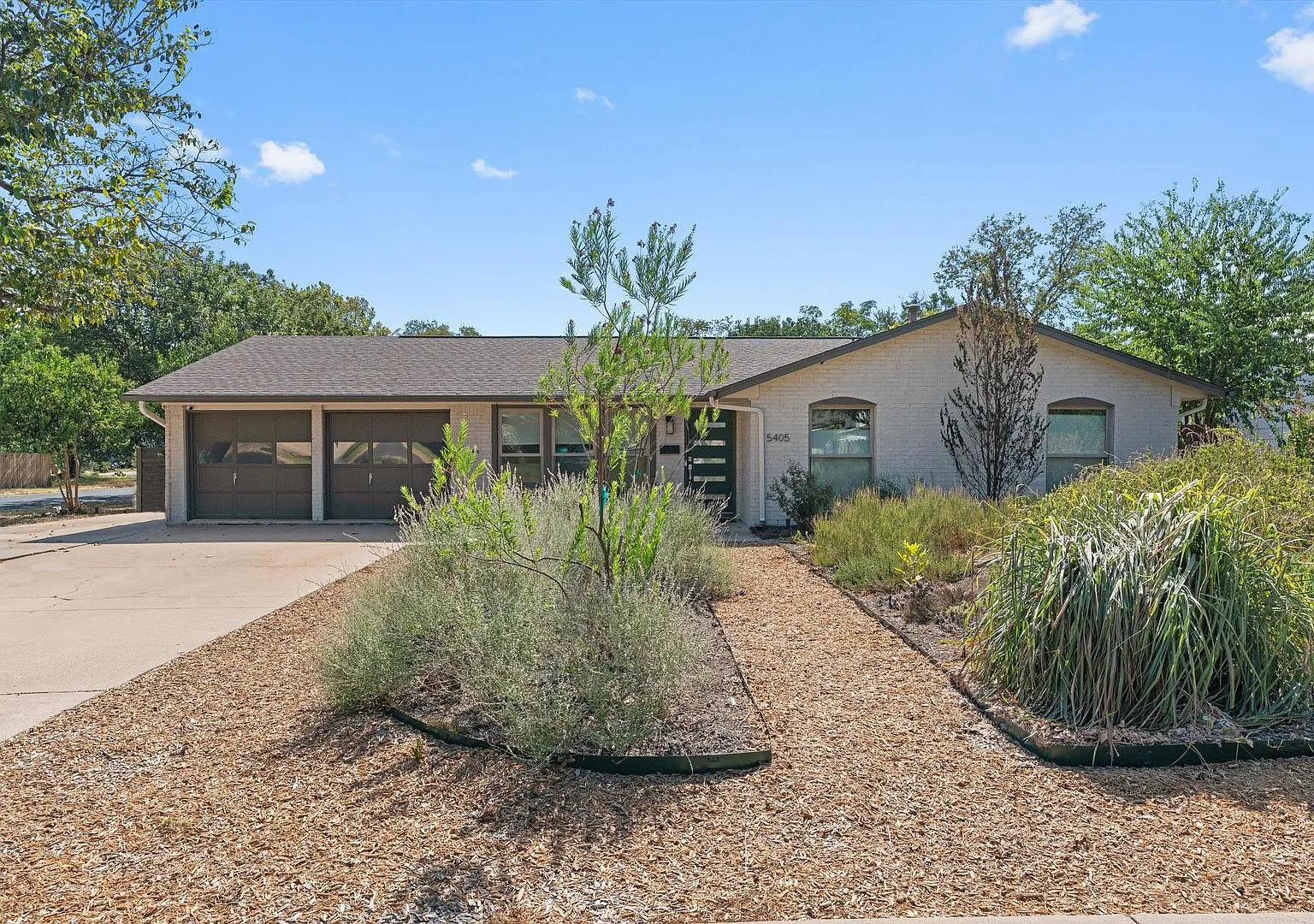 5405 Fairmont Cir, Austin, Texas 78745 — Photo 2