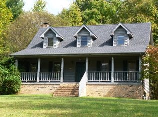 375 Sugarwood Dr, Kingsport, TN 37663