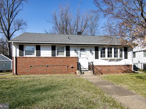351 Fayann Ct, Runnemede, NJ 08078