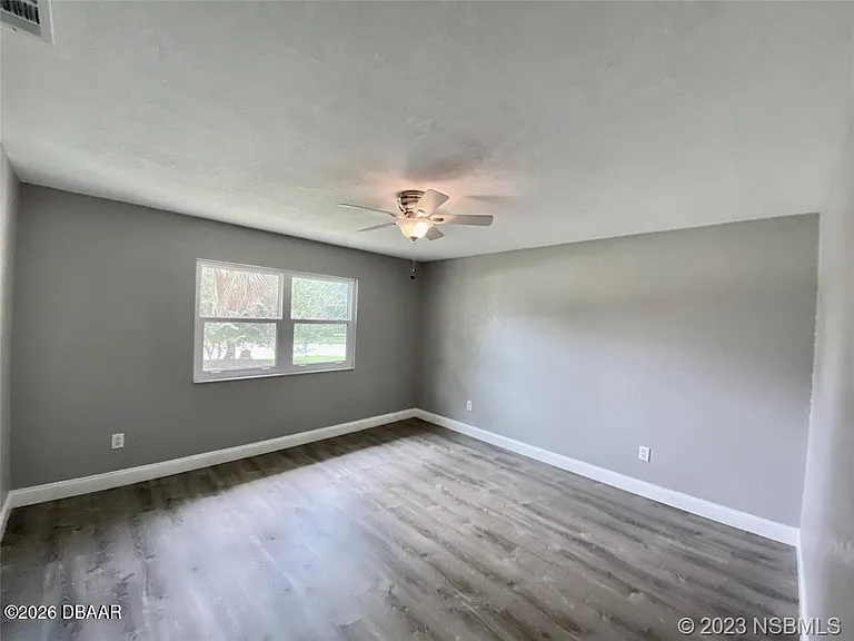 1031 Club House Blvd — Photo 24