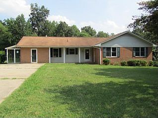 1st image of 148 White Oak Ct