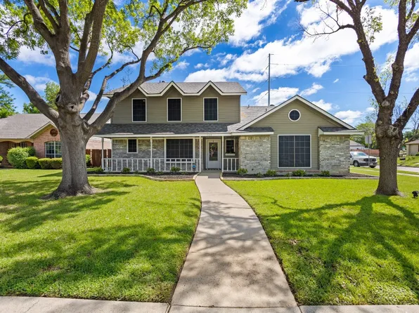 569 Calvert Ct, Lewisville, TX 75067