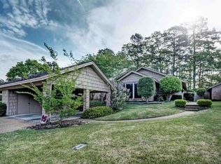 20 Club Oaks Cir, Pearl, MS 39208