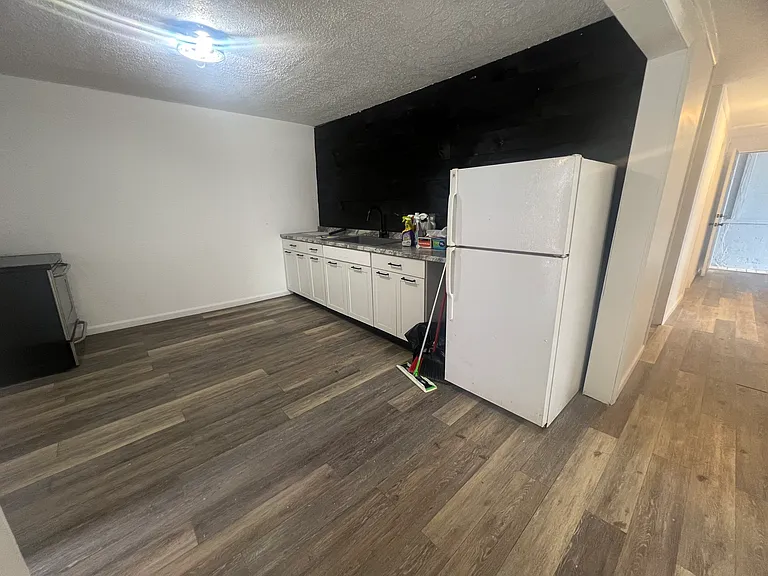 1307 Roy Ave #2 — Photo 5