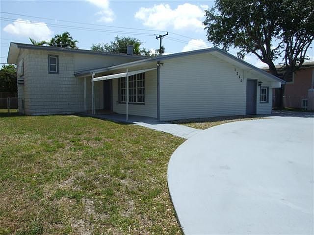 2nd image of 1250 NE 200th St