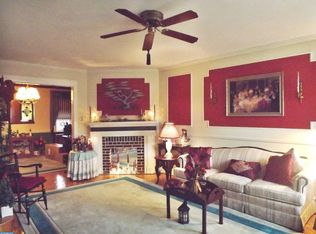 3008 Fanshawe St, Philadelphia, PA 19149