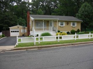 7855 E Shore Rd, Pasadena, MD 21122