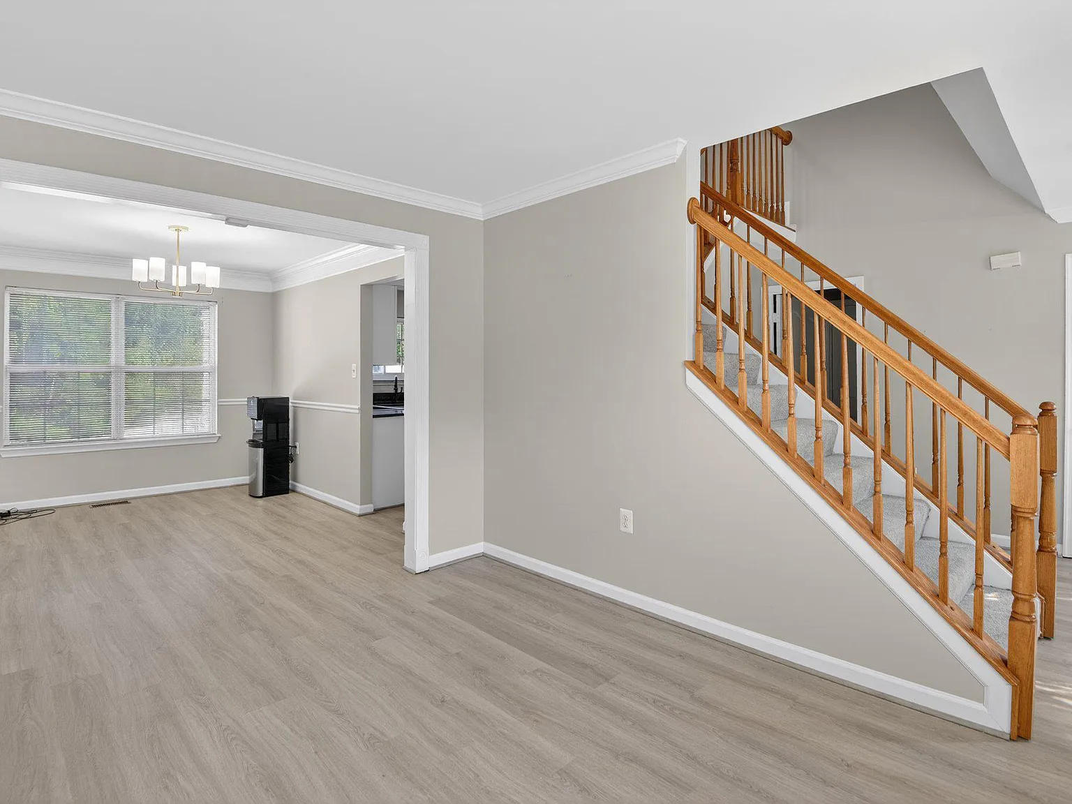 5 bed, 4.0 bath, 3645 sqft, $3,600 — Photo 4