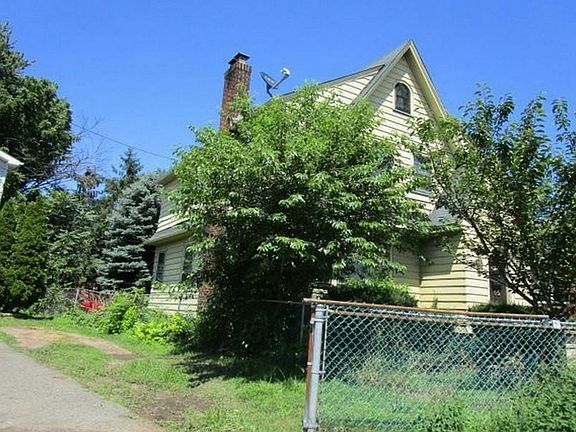 5th image of 95 Belleville Ave