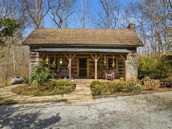 3446 Crown Dr, Gainesville, GA 30506