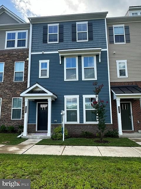 1st image of 1608 Aster Ln