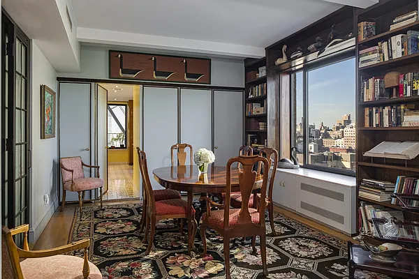 Sold by Stribling | media 4