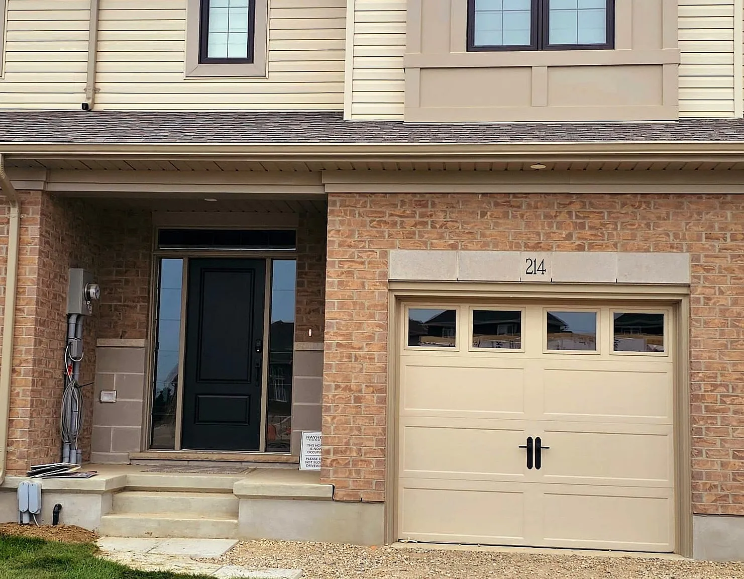 3 bed, $2,500 — Photo 1