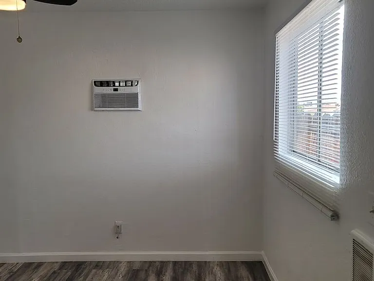 108 E Coogan Dr — Photo 6
