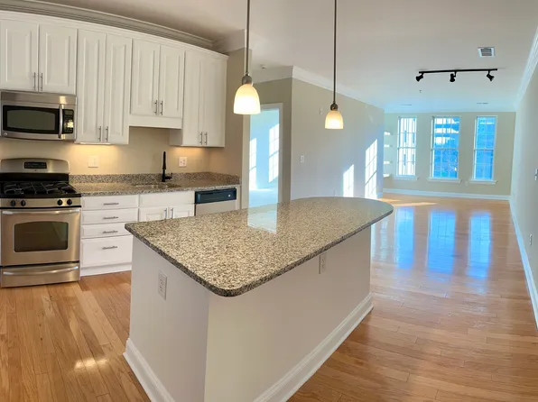 1023 N Royal St, Alexandria, VA