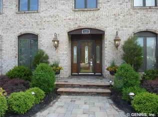 62 W Bloomfield Rd, Pittsford, NY 14534