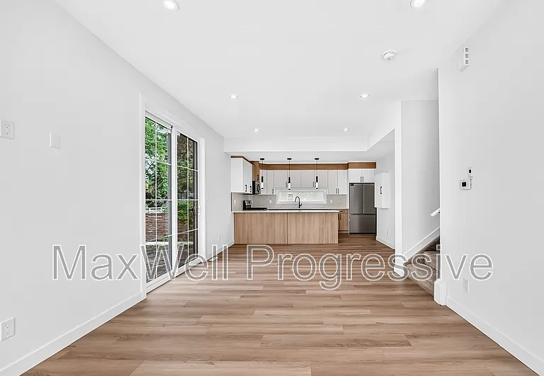 14510 95th Ave NW #MAIN FLOOR — Photo 19